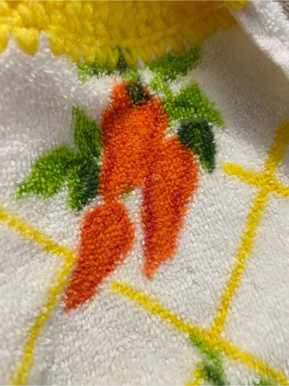 Set of 2 Vintage Kitchen Towels with Vegetable Designs